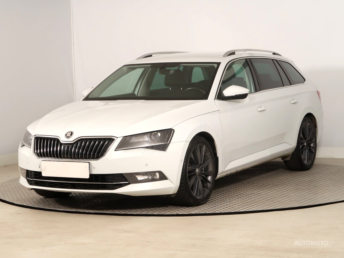 Škoda Superb, 2018 - pohled č. 3
