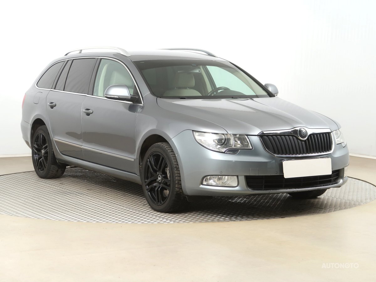 Škoda Superb, 2011 - celkový pohled