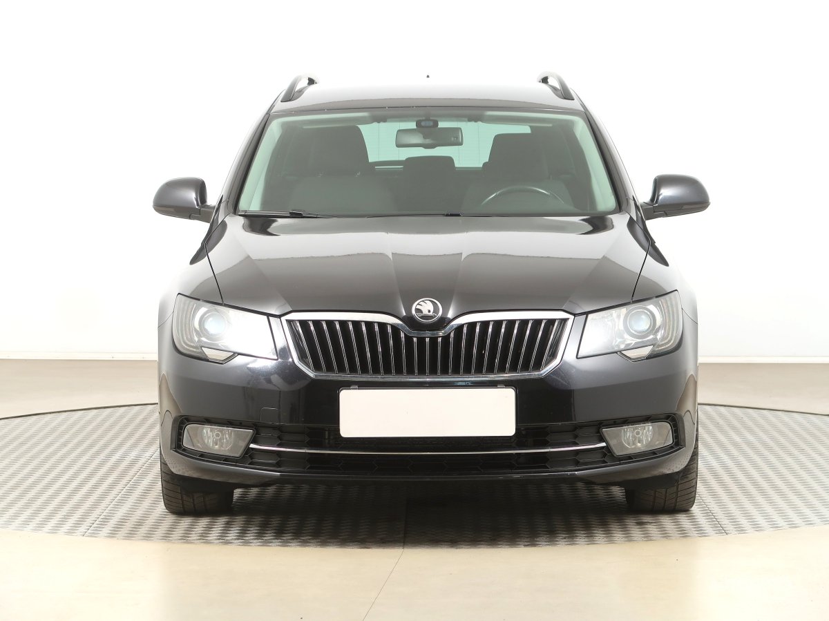 Škoda Superb, 2014 - pohled č. 2