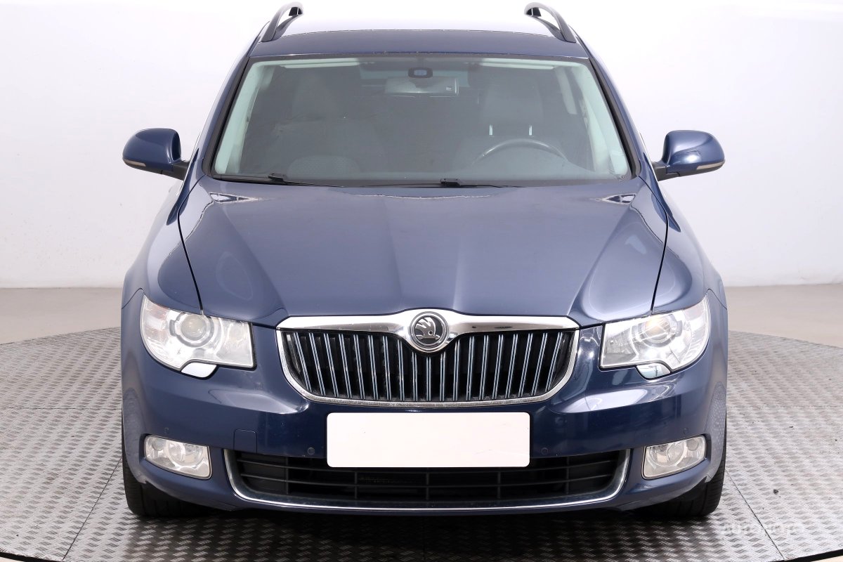 Škoda Superb, 2012 - pohled č. 2