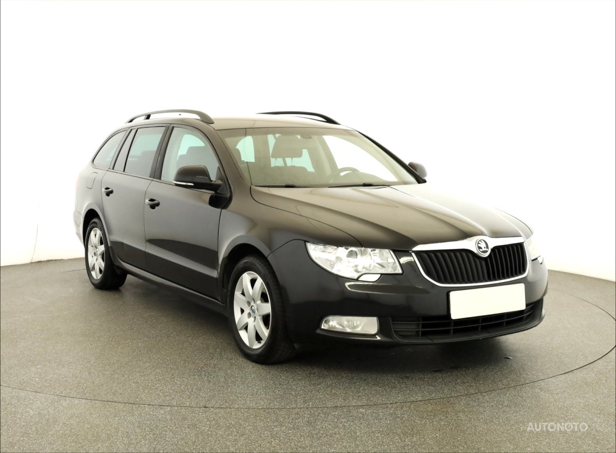 Škoda Superb, 2011 - celkový pohled