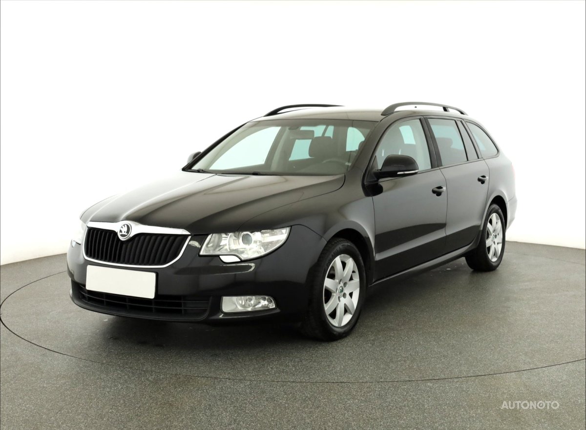 Škoda Superb, 2011 - pohled č. 3