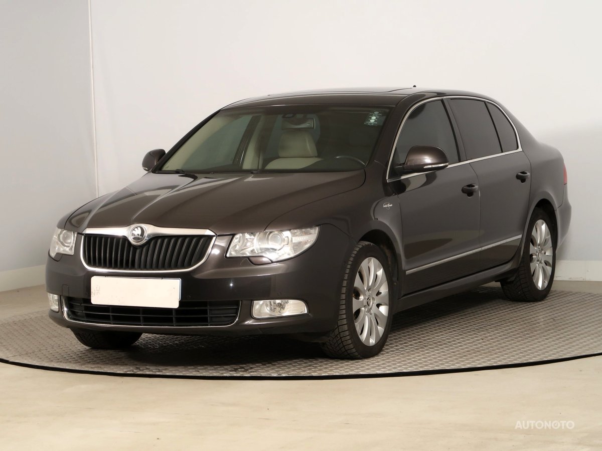 Škoda Superb, 2009 - pohled č. 3