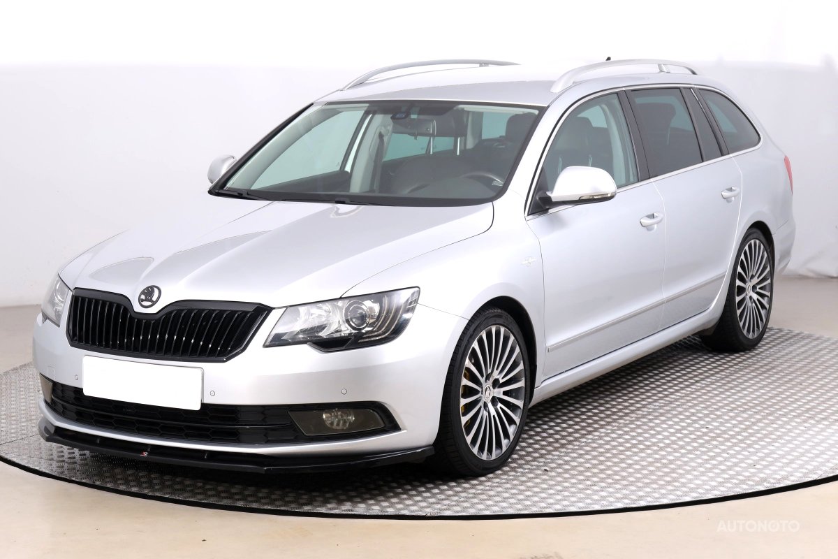 Škoda Superb, 2014 - pohled č. 3
