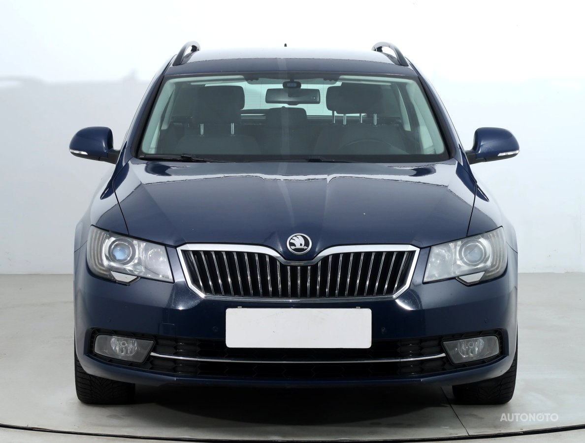 Škoda Superb, 2014 - pohled č. 2
