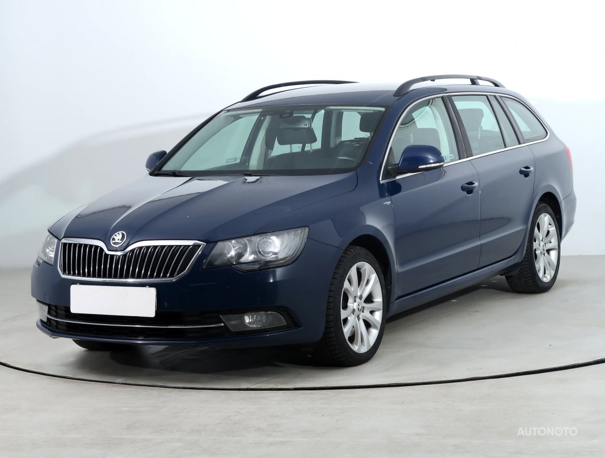 Škoda Superb, 2014 - pohled č. 3
