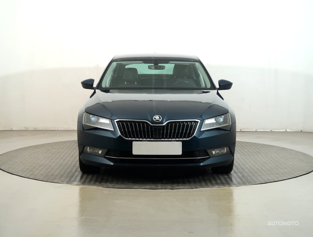 Škoda Superb, 2019 - pohled č. 2