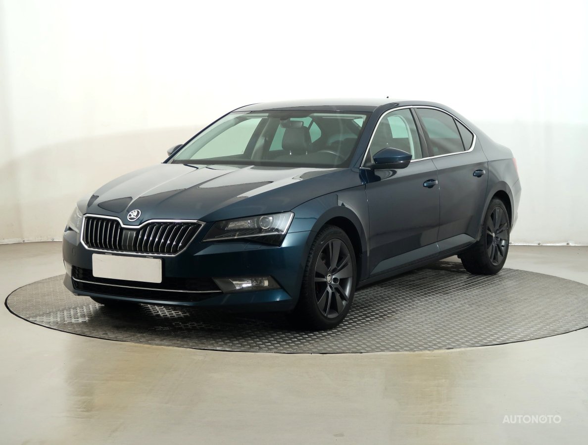 Škoda Superb, 2019 - pohled č. 3