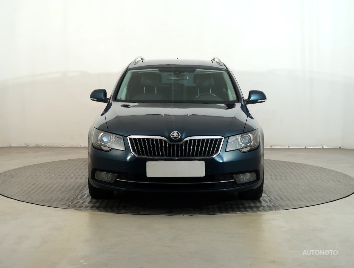 Škoda Superb, 2013 - pohled č. 2