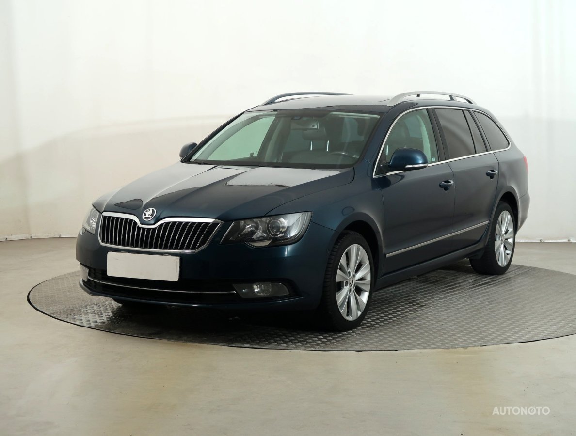 Škoda Superb, 2013 - pohled č. 3