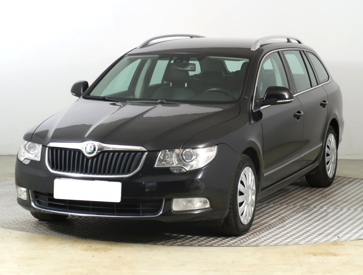 Škoda Superb, 2011 - pohled č. 3