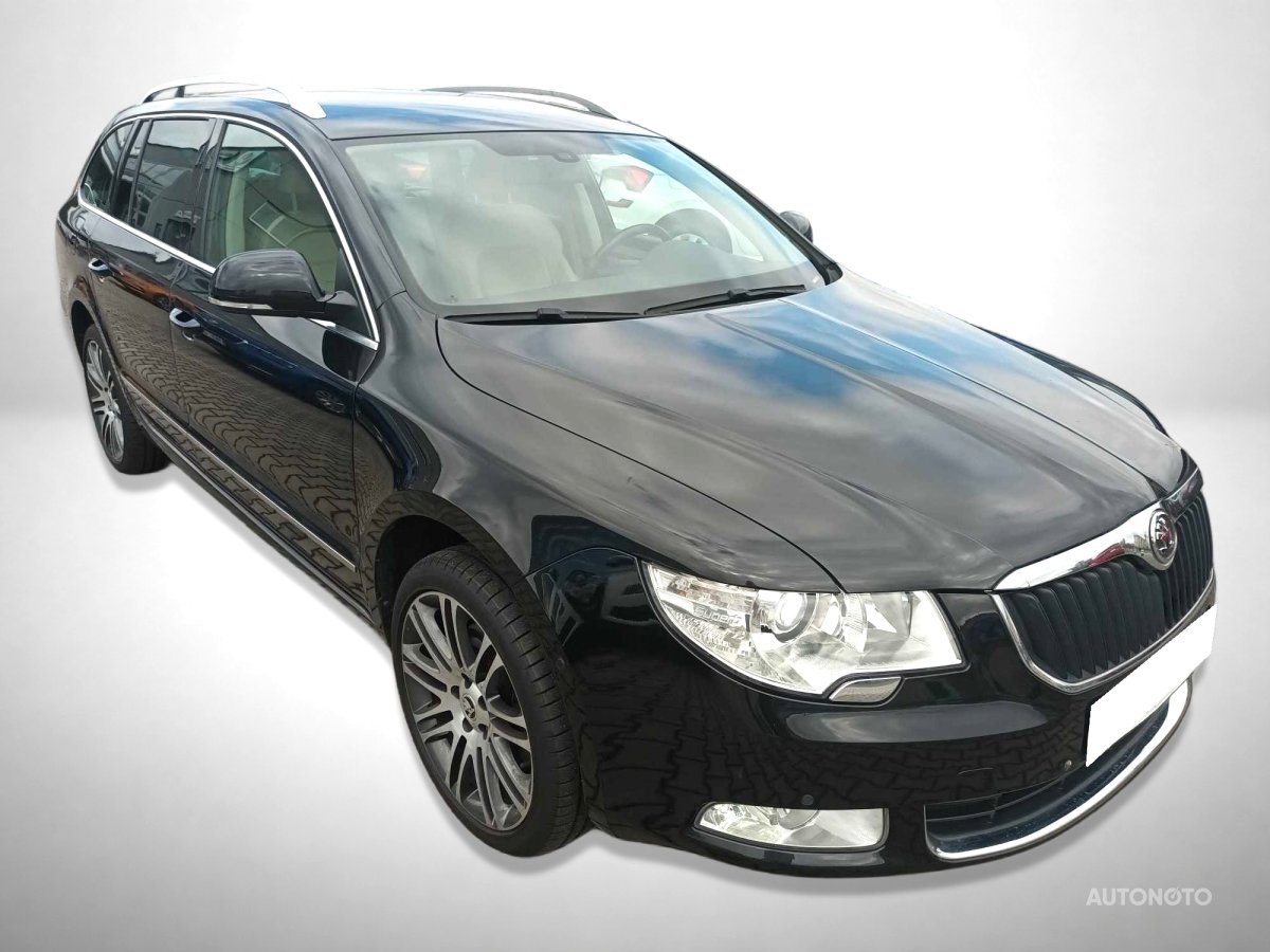 Škoda Superb, 2013 - celkový pohled