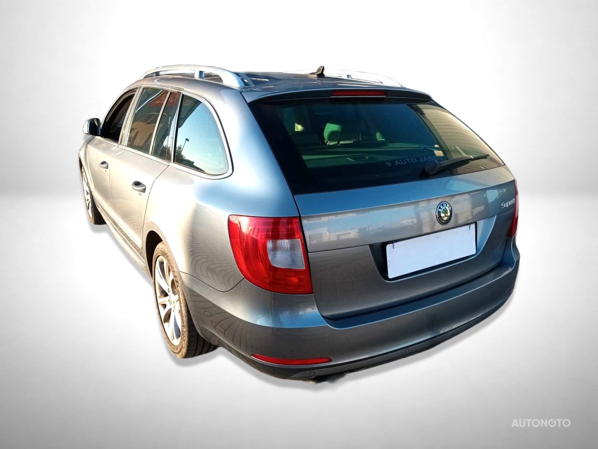 Škoda Superb, 2011 - pohled č. 2