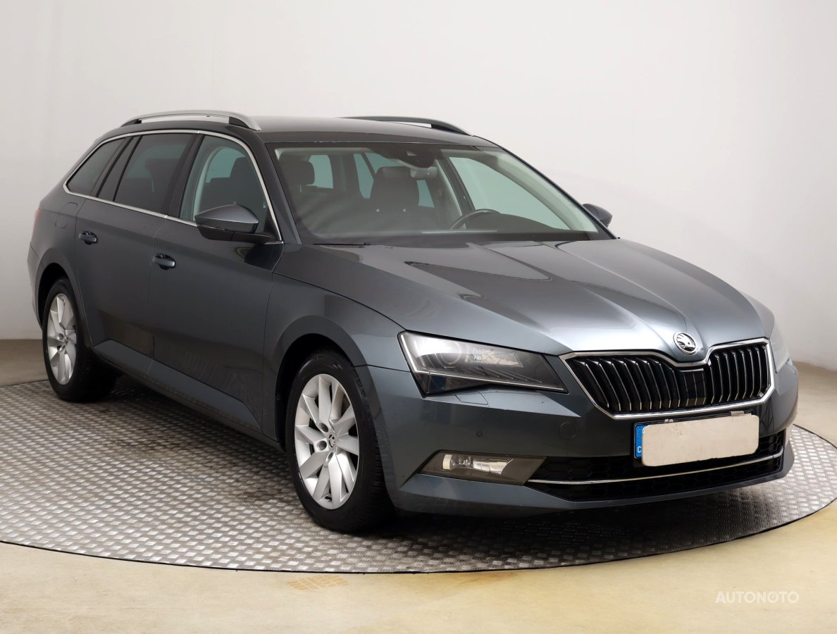 Škoda Superb, 2017 - celkový pohled