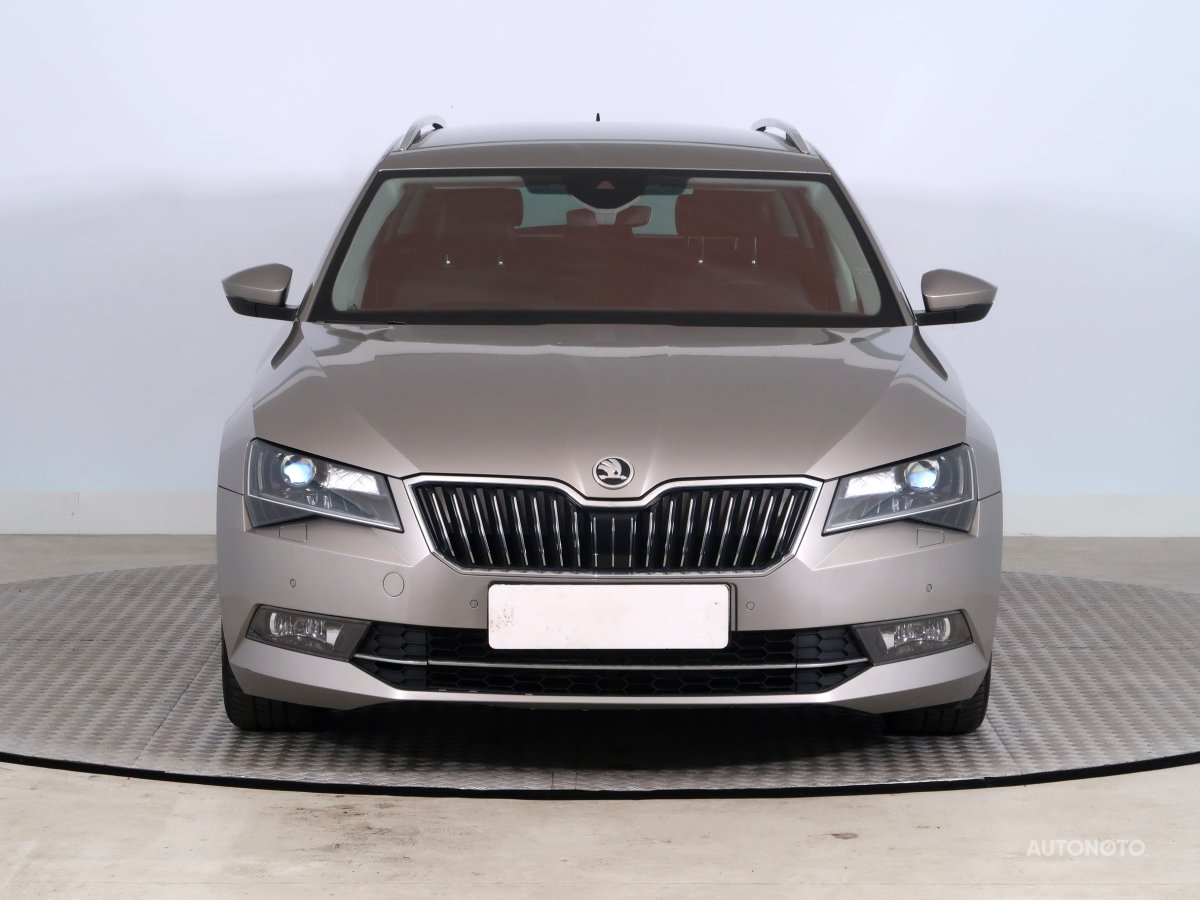 Škoda Superb, 2016 - pohled č. 2