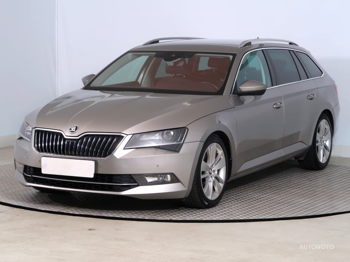 Škoda Superb, 2016 - pohled č. 3