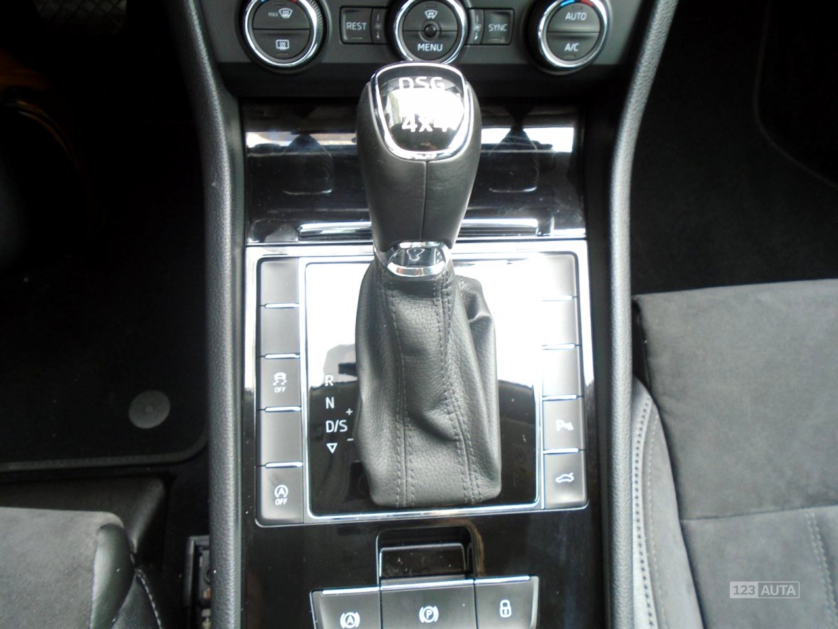 Škoda Superb, 2016 - pohled č. 8