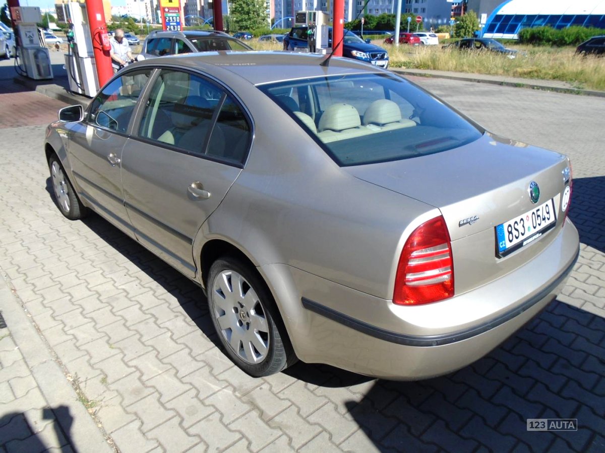 Škoda Superb, 2004 - pohled č. 4