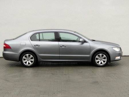 Škoda Superb, 2011 - pohled č. 4