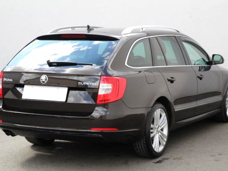 Škoda Superb II, 2014 - pohled č. 5