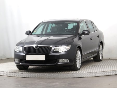 Škoda Superb, 2012 - pohled č. 3