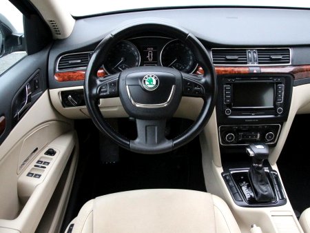 Škoda Superb, 2012 - pohled č. 13