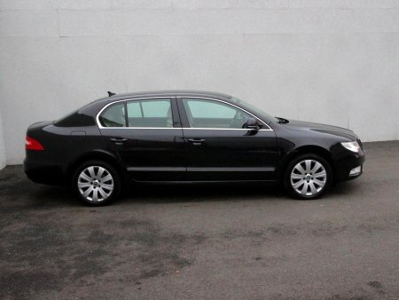 Škoda Superb, 2012 - pohled č. 4