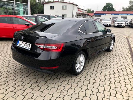 Škoda Superb, 2017 - pohled č. 2