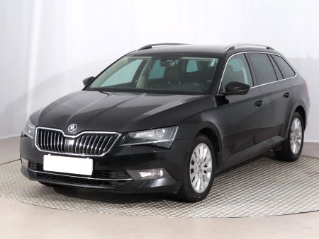 Škoda Superb, 2018 - pohled č. 3