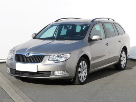 Škoda Superb, 2013 - pohled č. 3