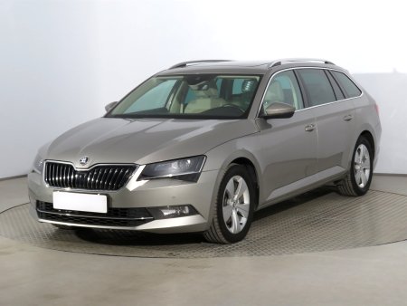 Škoda Superb, 2018 - pohled č. 3