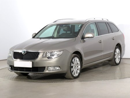 Škoda Superb, 2011 - pohled č. 3