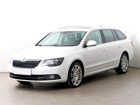 Škoda Superb, 2014 - pohled č. 3