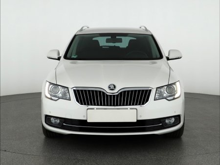 Škoda Superb, 2013 - pohled č. 2
