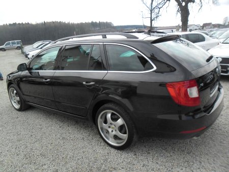 Škoda Superb, 2012 - pohled č. 4