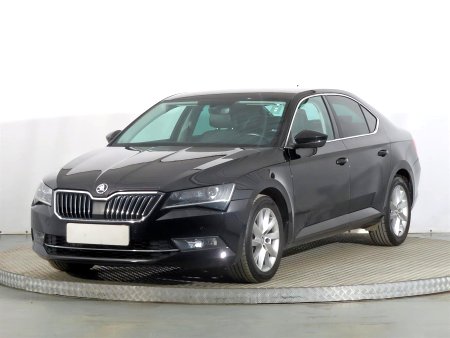 Škoda Superb, 2018 - pohled č. 3