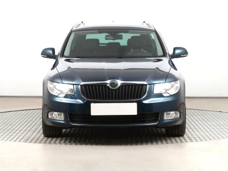 Škoda Superb, 2012 - pohled č. 2