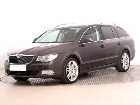 Škoda Superb, 2011 - pohled č. 3