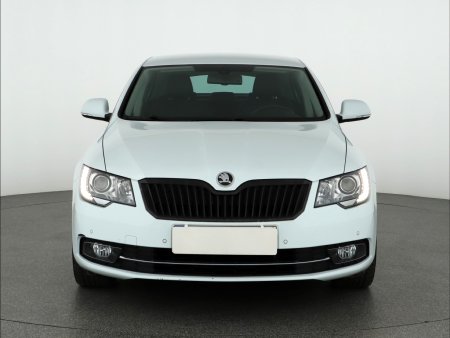 Škoda Superb, 2014 - pohled č. 2