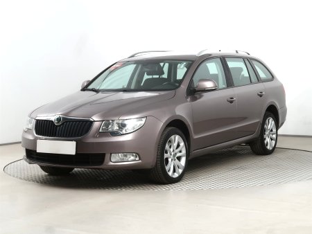 Škoda Superb, 2012 - pohled č. 3