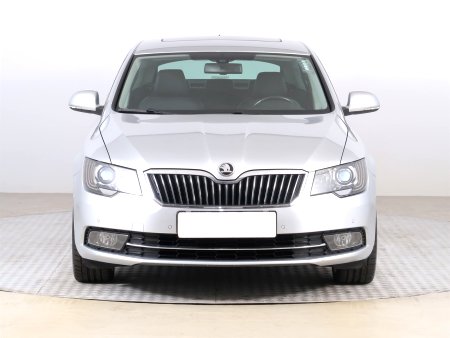 Škoda Superb, 2014 - pohled č. 2