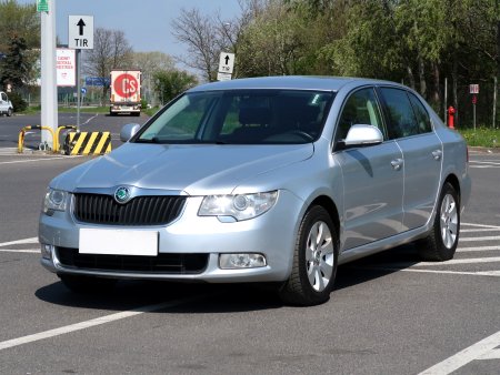 Škoda Superb, 2012 - pohled č. 3