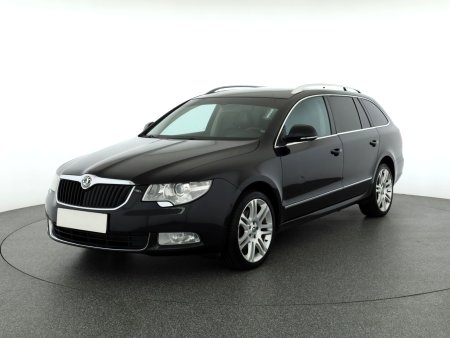 Škoda Superb, 2011 - pohled č. 3