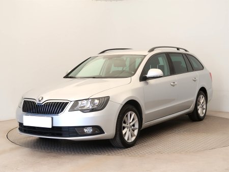 Škoda Superb, 2013 - pohled č. 3