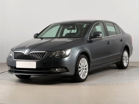 Škoda Superb, 2014 - pohled č. 3