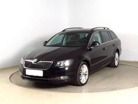 Škoda Superb, 2014 - pohled č. 3
