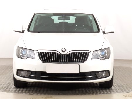 Škoda Superb, 2013 - pohled č. 2