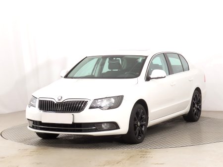 Škoda Superb, 2013 - pohled č. 3