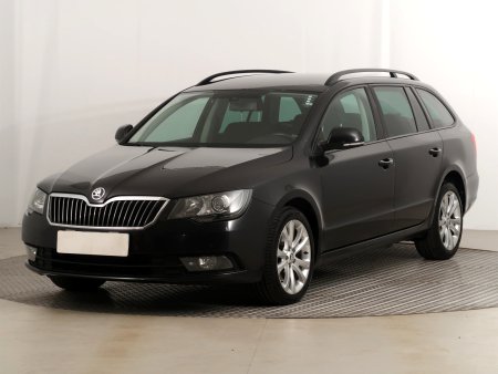 Škoda Superb, 2013 - pohled č. 3