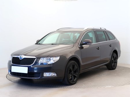 Škoda Superb, 2010 - pohled č. 3